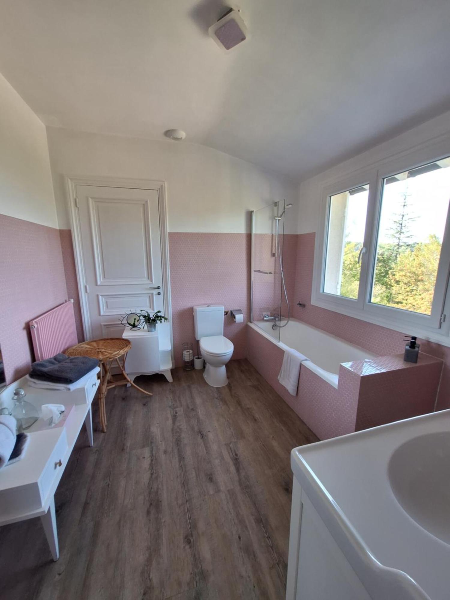 Chambres D'Hotes Le Relais Globe Trotteur Montaigu  エクステリア 写真