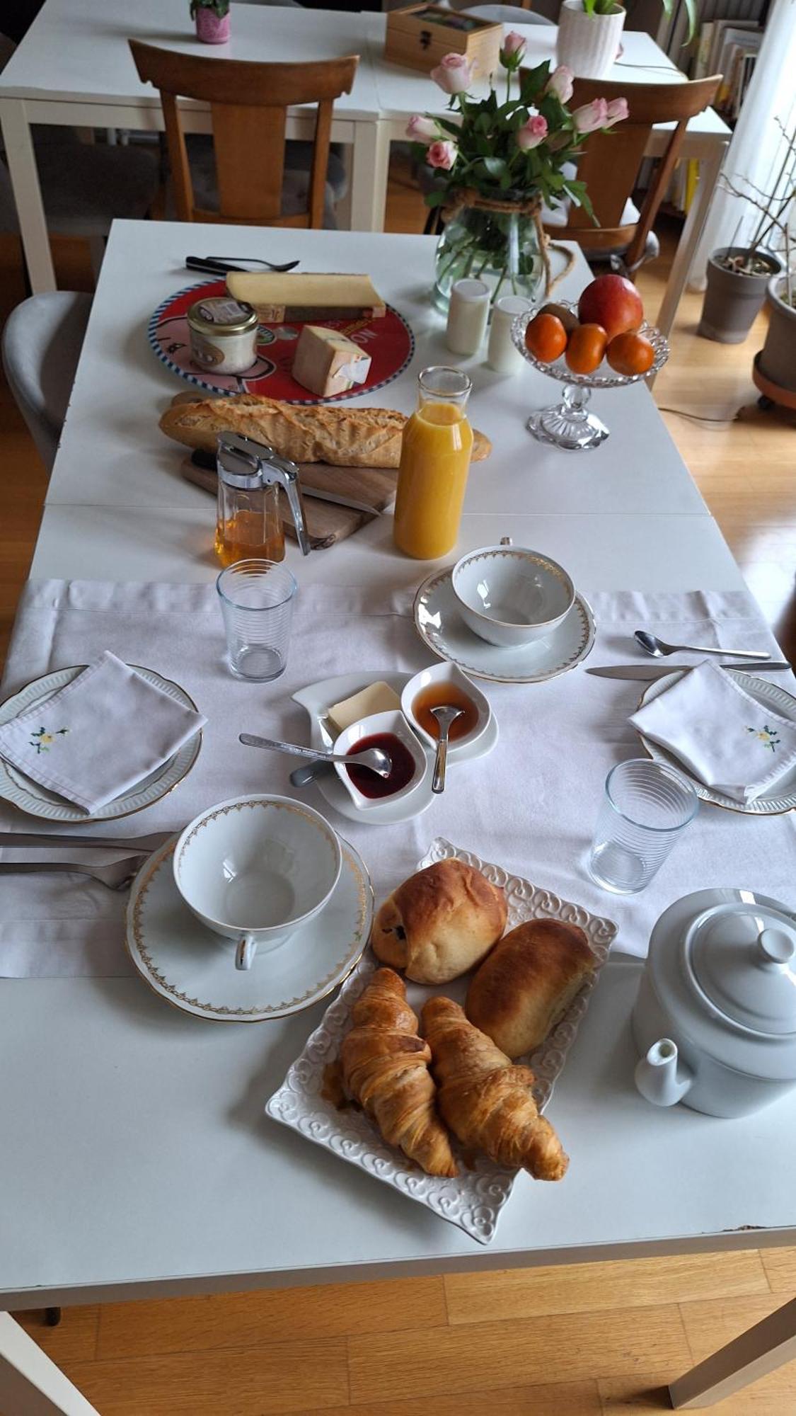 Chambres D'Hotes Le Relais Globe Trotteur Montaigu  エクステリア 写真