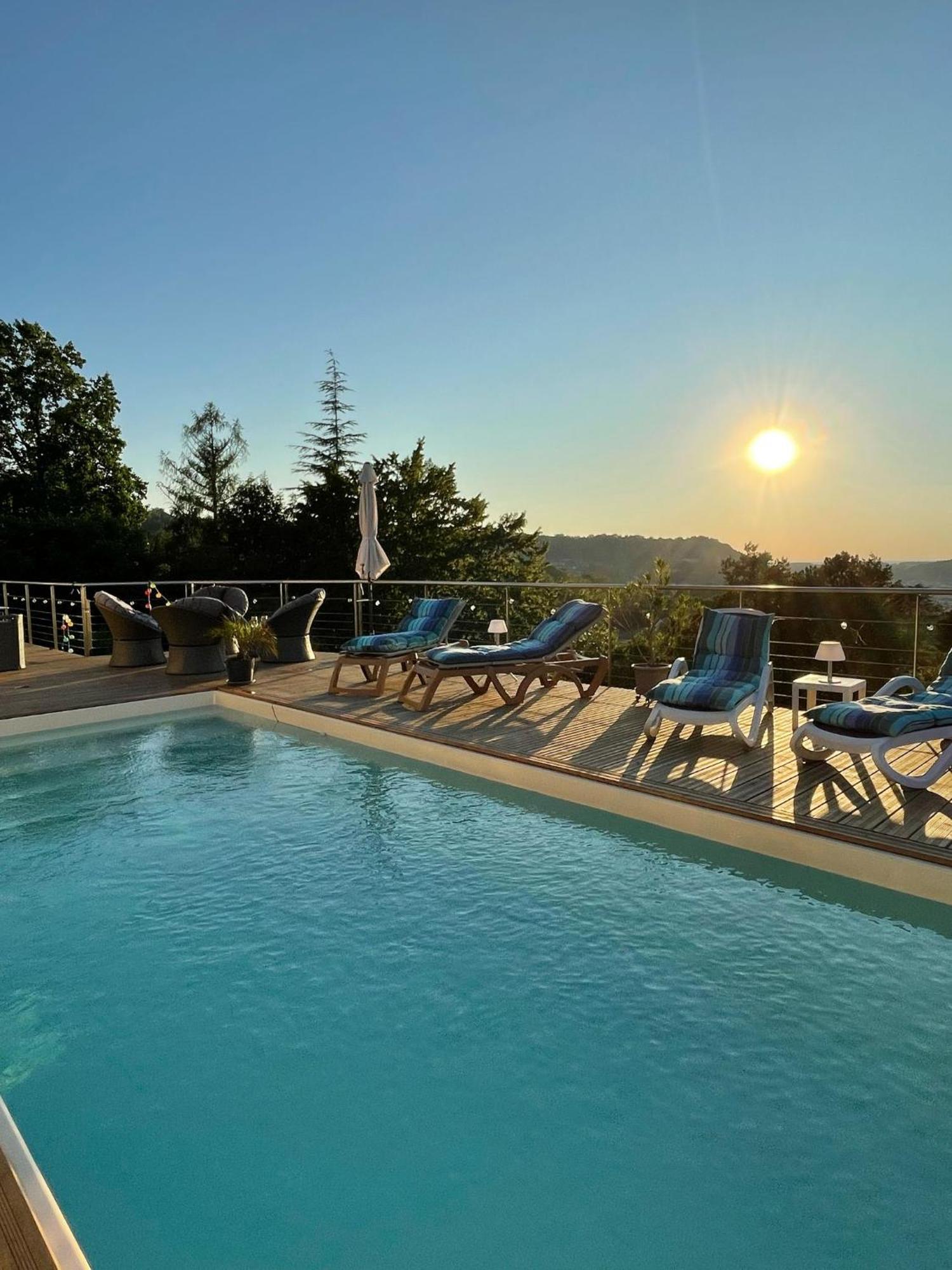 Chambres D'Hotes Le Relais Globe Trotteur Montaigu  エクステリア 写真